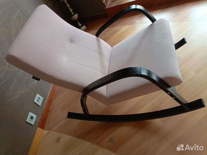 Кресло качалка для кормления