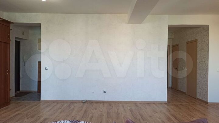 2-к. квартира, 63 м², 4/10 эт.