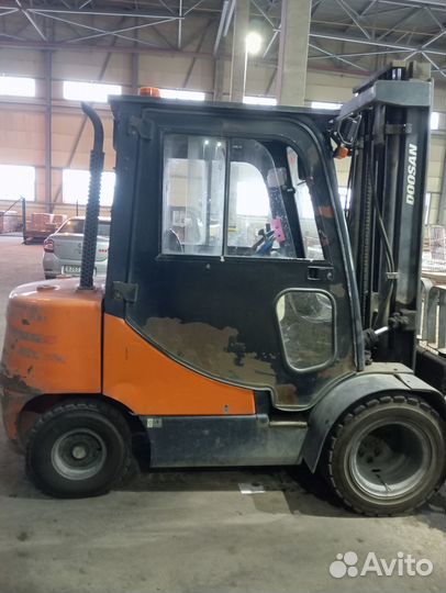 Вилочный погрузчик DOOSAN D35C-5, 2013
