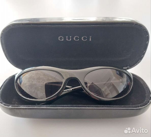 Солнцезащитные очки gucci