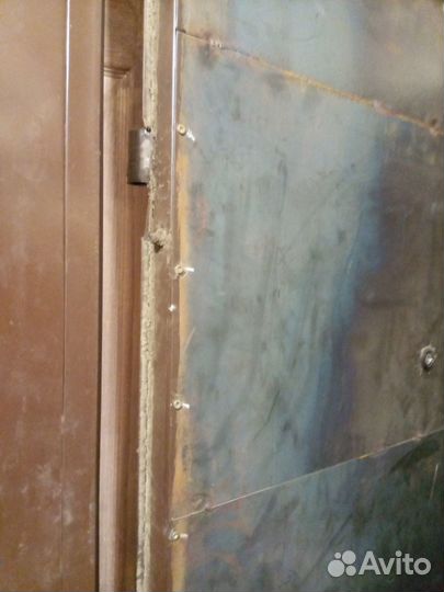 Дверь входная металлическая