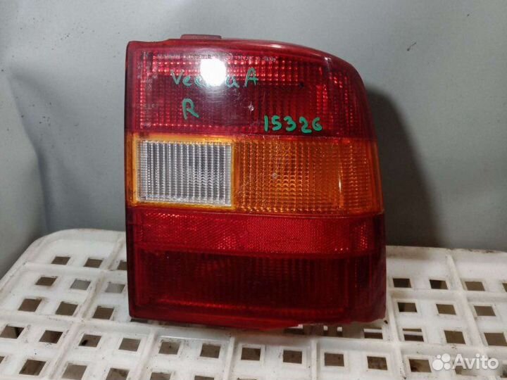 Фонарь правый Opel Vectra A 1992