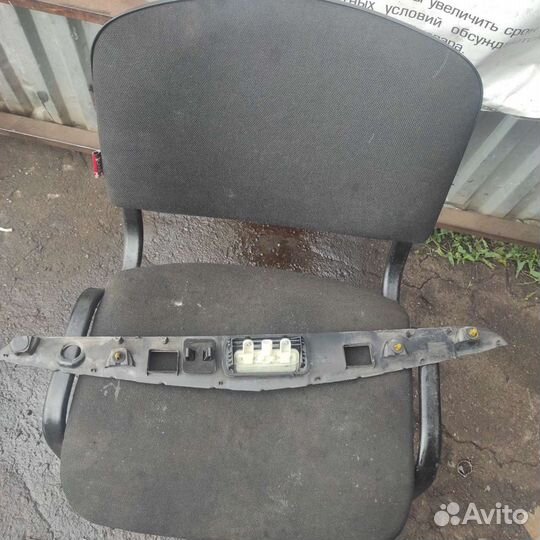 Кнопка крышки багажника Mercedes-Benz E-Class W207