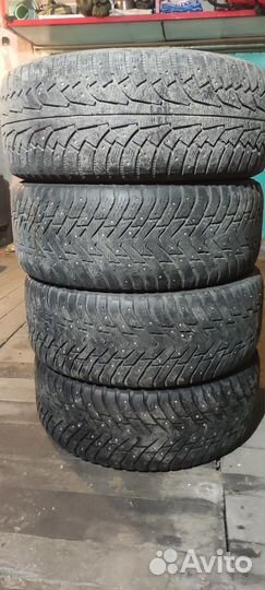 Nokian Tyres Hakkapeliitta 8 SUV 285/60 R18 116T
