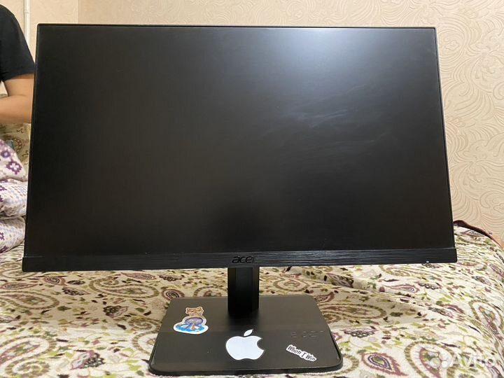 Игровой системный блок с монитором