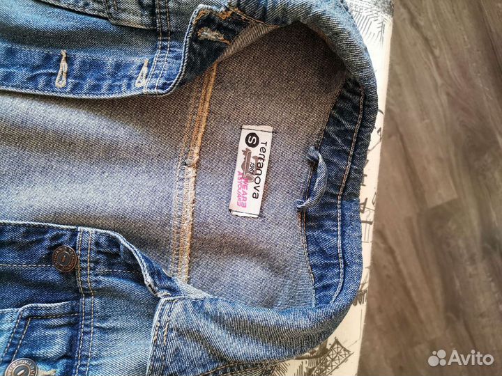 Джинсовая куртка женская 42