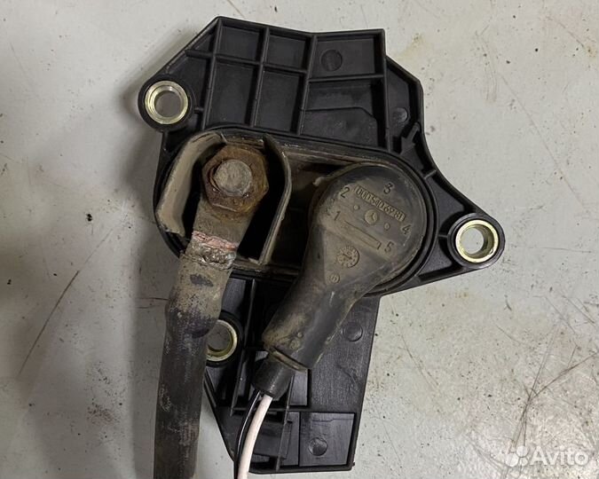 Соединительная колодка W140