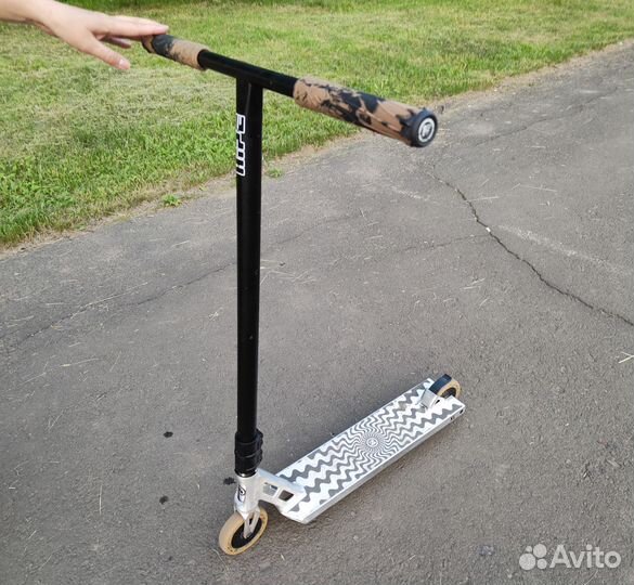 Трюковой самокат Hipe XL