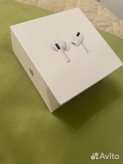 Коробка от airpods pro