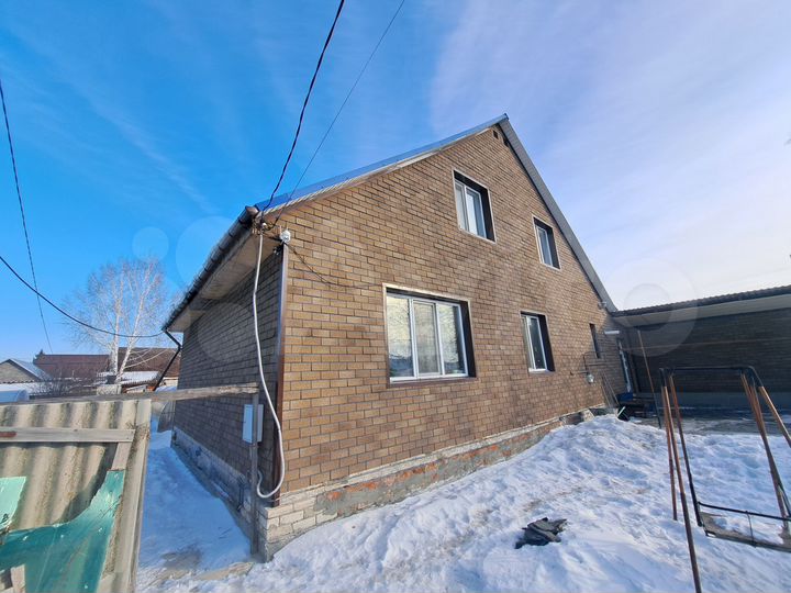 Дом 137,8 м² на участке 8 сот.