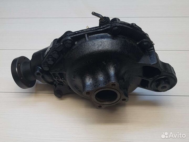 Передний редуктор Land Rover Discovery 3/4 RRS