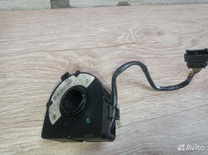 Датчик поворота руля на BMW X5 Е53