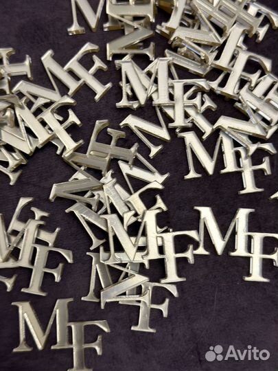 Акриловые инициалы на конфеты