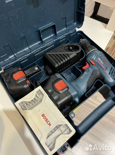 Шуруповёрт bosch GSR 12V, оригинал