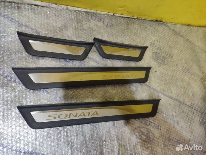 Задняя правая Накладка порога Hyundai Sonata 7 LF