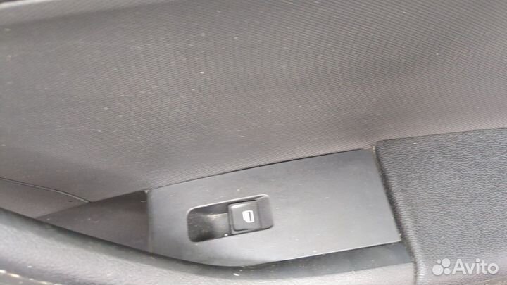 Стеклоподъемник электрический Skoda Rapid, 2015