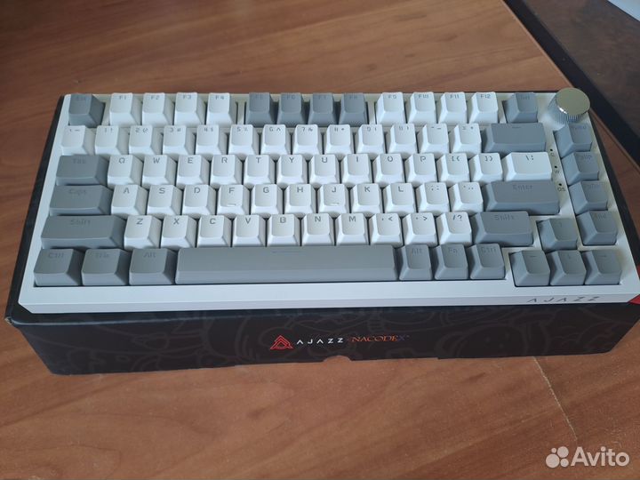 Механическая клавиатура ajazz ak820