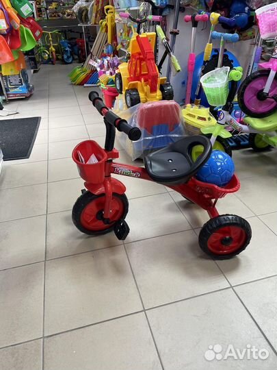 Детский трехколесный велосипед новый