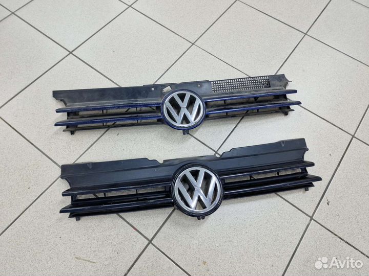 Решётка радиатора Volkswagen Golf 4 (два вида)