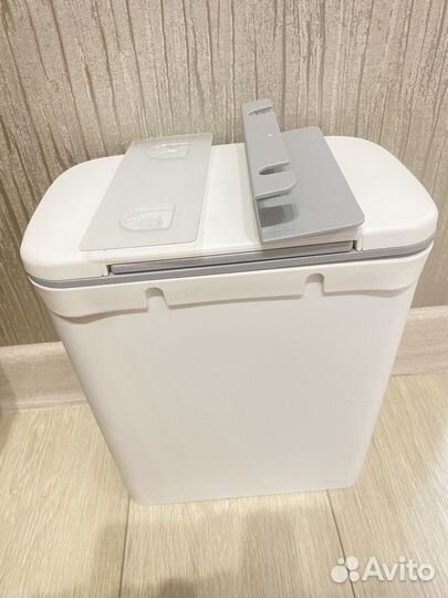 Мусорное ведро белое 9 л