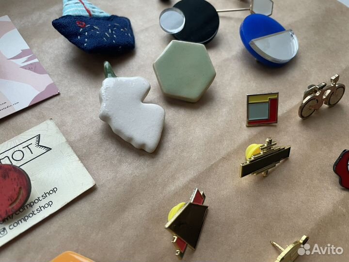 Значок брошь