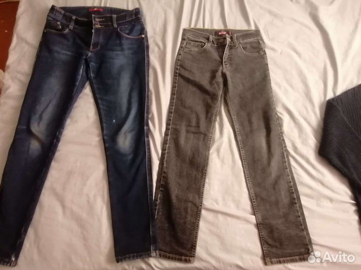 Продам два пакета одежды (белый пакет)