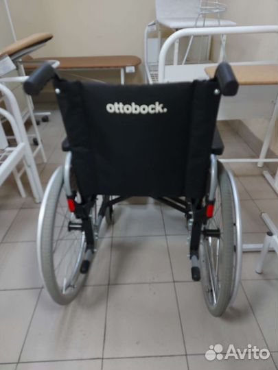 Кресло-коляска для инвалидов 