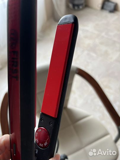 Выпрямитель для волос утюжок