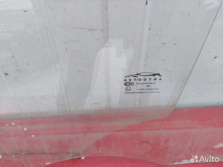 Стекло передней правой двери Daewoo Matiz