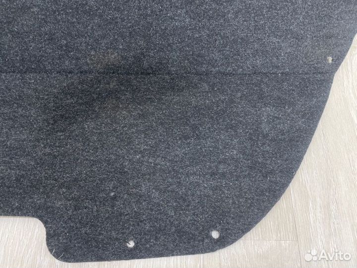 Обшивка крышки багажника Toyota Corolla E150