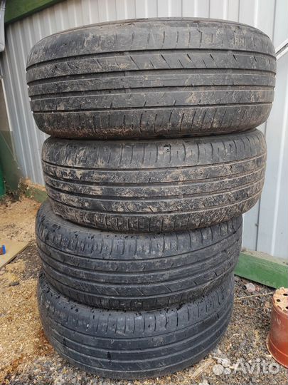 Dunlop SP Sport FM800 215/60 R16