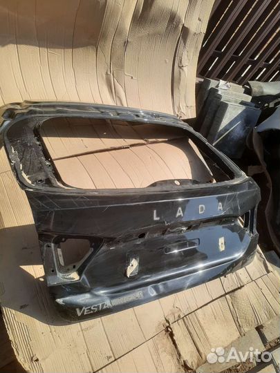 Крышка багажника LADA vesta