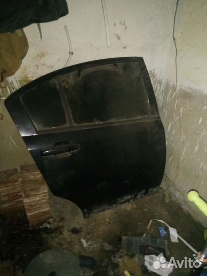 Двери в сборе черит фора