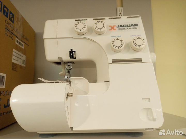 Оверлок Jaguar 055D