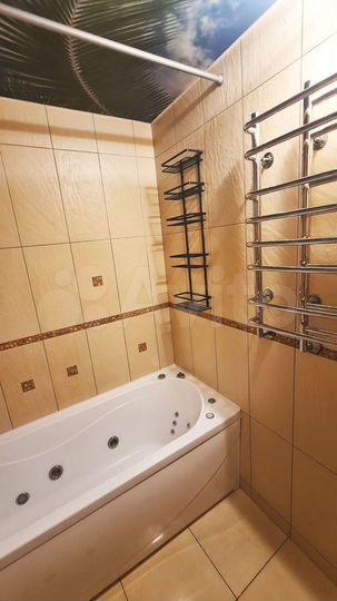 4-к. квартира, 92,7 м², 1/10 эт.