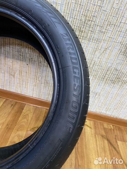 Bridgestone Potenza S001 235/50 R18