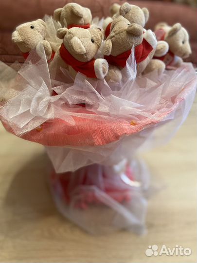 Букет из игрушек