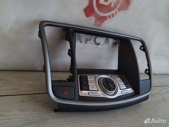 Панель магнитолы Nissan Teana J32