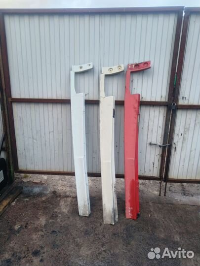 Спойлер кабины правый Volvo F12