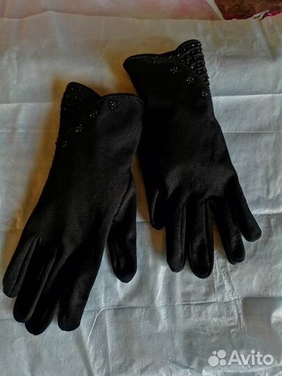 Перчатки женские на небольшую руку