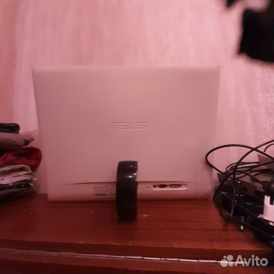 Монитор Asus