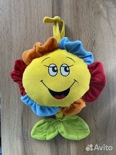 Развивающая музыкальная игрушка-подвеска