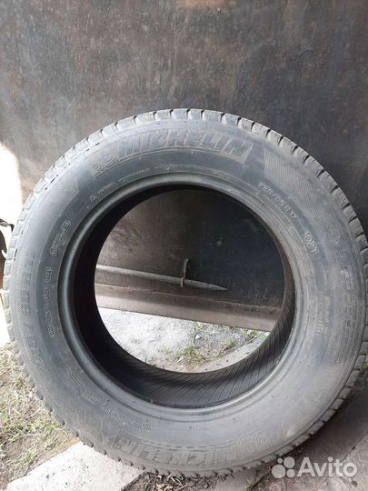 Michelin Agilis 225/65 R17