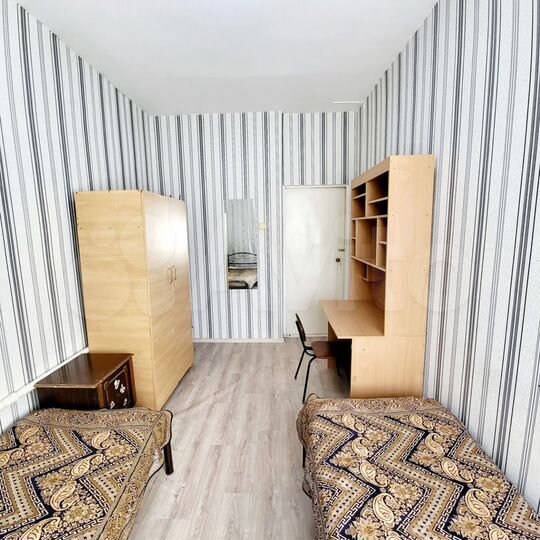 Комната 16 м² в 4-к., 2/2 эт.