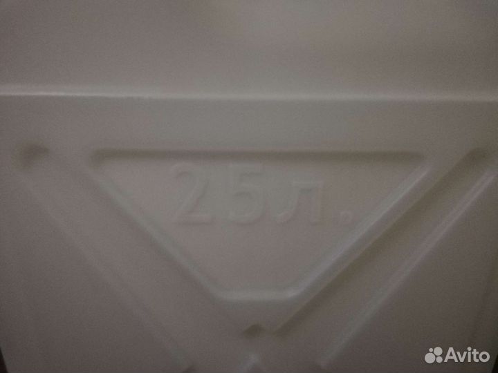 Канистра пластиковая на 25 литров