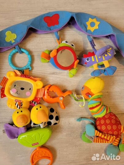 Fisher price мобиль дуга на коляску