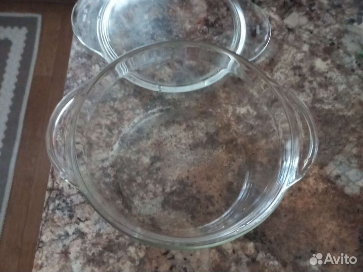 Стеклянная кастрюля