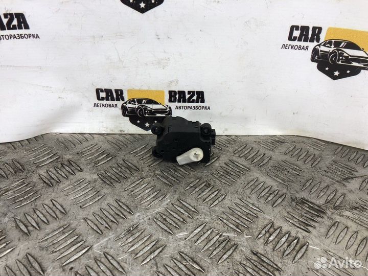 Моторчик привода заслонок отопителя