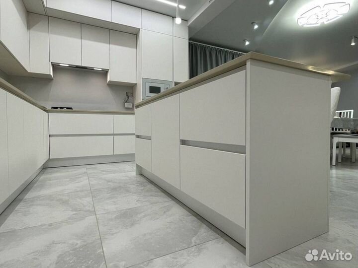 Кухонный гарнитур 