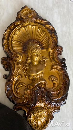 Настенная скульптура